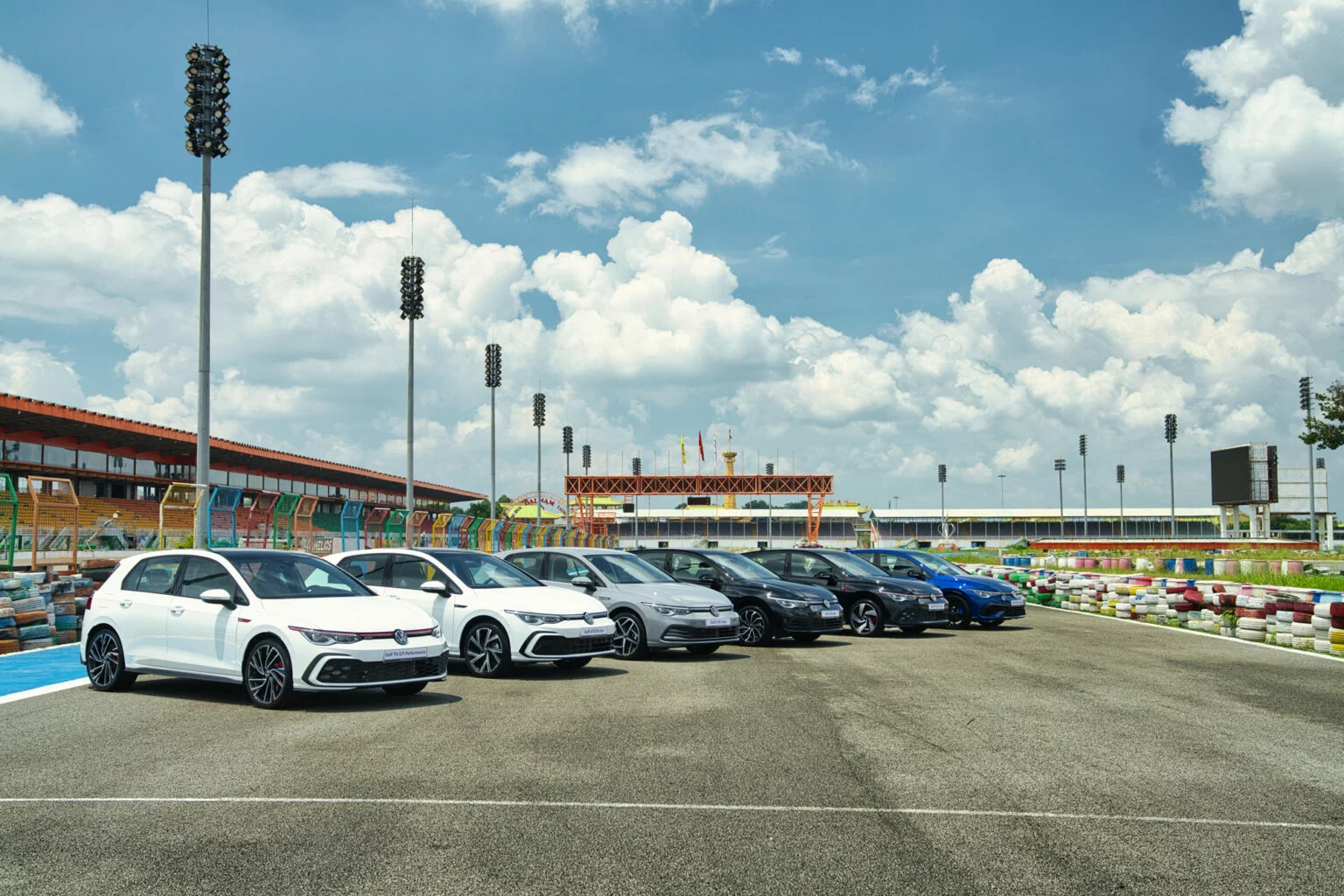 1 VOLKSWAGEN GOLF 2025 – CHÍNH THỨC ĐỔ BỘ THỊ TRƯỜNG VIỆT NAM